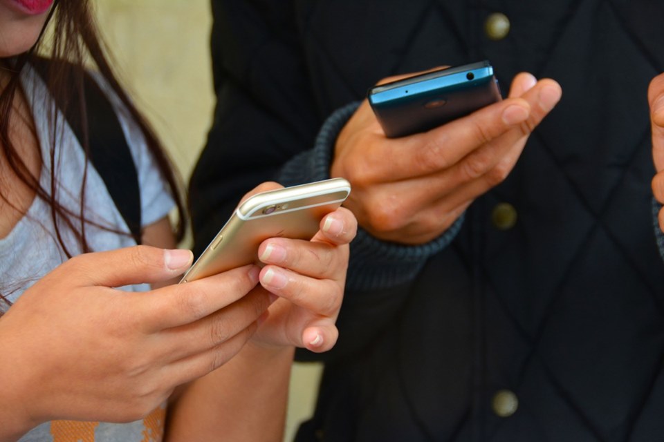 mobile phone and neck pain Tynemouth